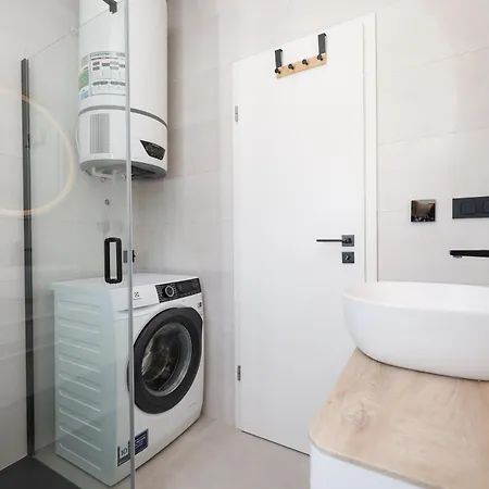 2 Bedroom Maris With Terrace * Turanj