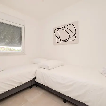 Διαμέρισμα 2 Bedroom Maris With Terrace *