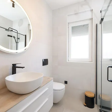 2 Bedroom Maris With Terrace * Turanj
