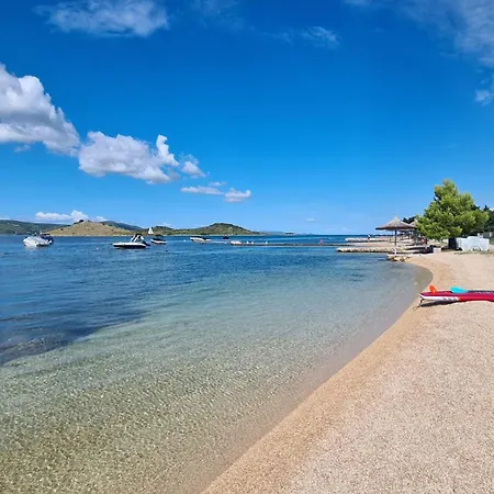 Διαμέρισμα 2 Bedroom Maris With Terrace *