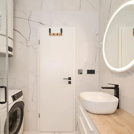 2 Bedroom Maris With Terrace