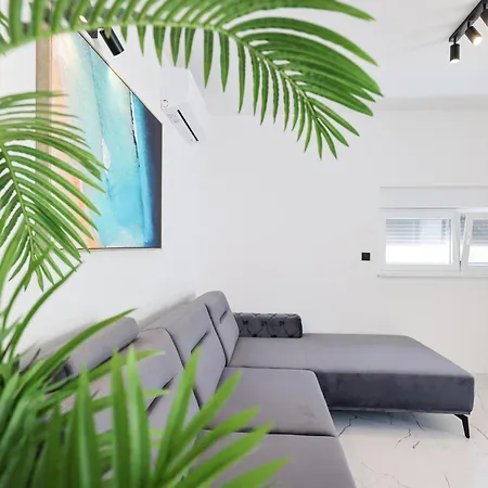 2 Bedroom Maris With Terrace Apartment Turanj