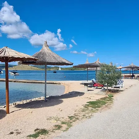 2 Bedroom Maris With Terrace *